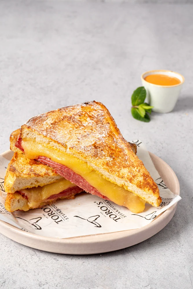 Monte cristo sandwich