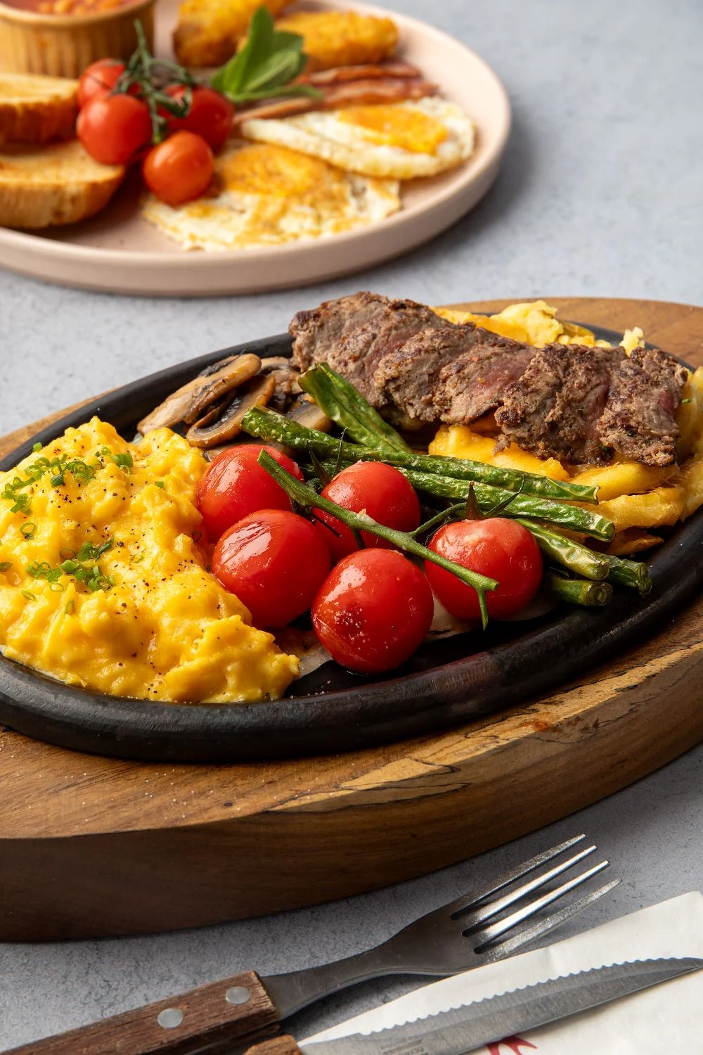 Toro’s Special Sizzling Breakfast